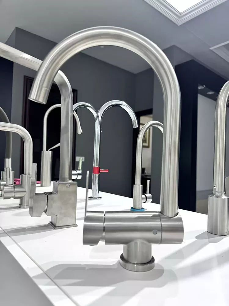 Water purifier with fine water tap, single cold water kitchen faucet